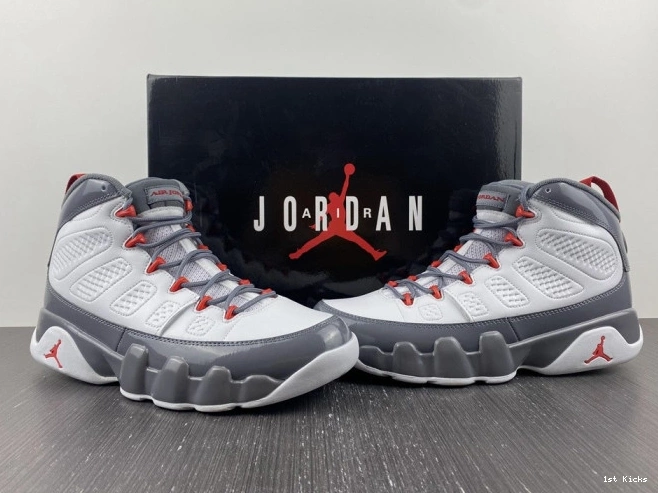 1st Kicks Shoes Fire Air CT8019-162 Jordan Red 9 0808